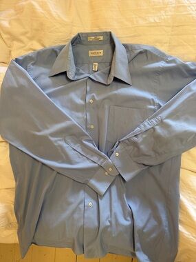 Van Heusen Men's Sky Blue Long-Sleeve Dress Shirt